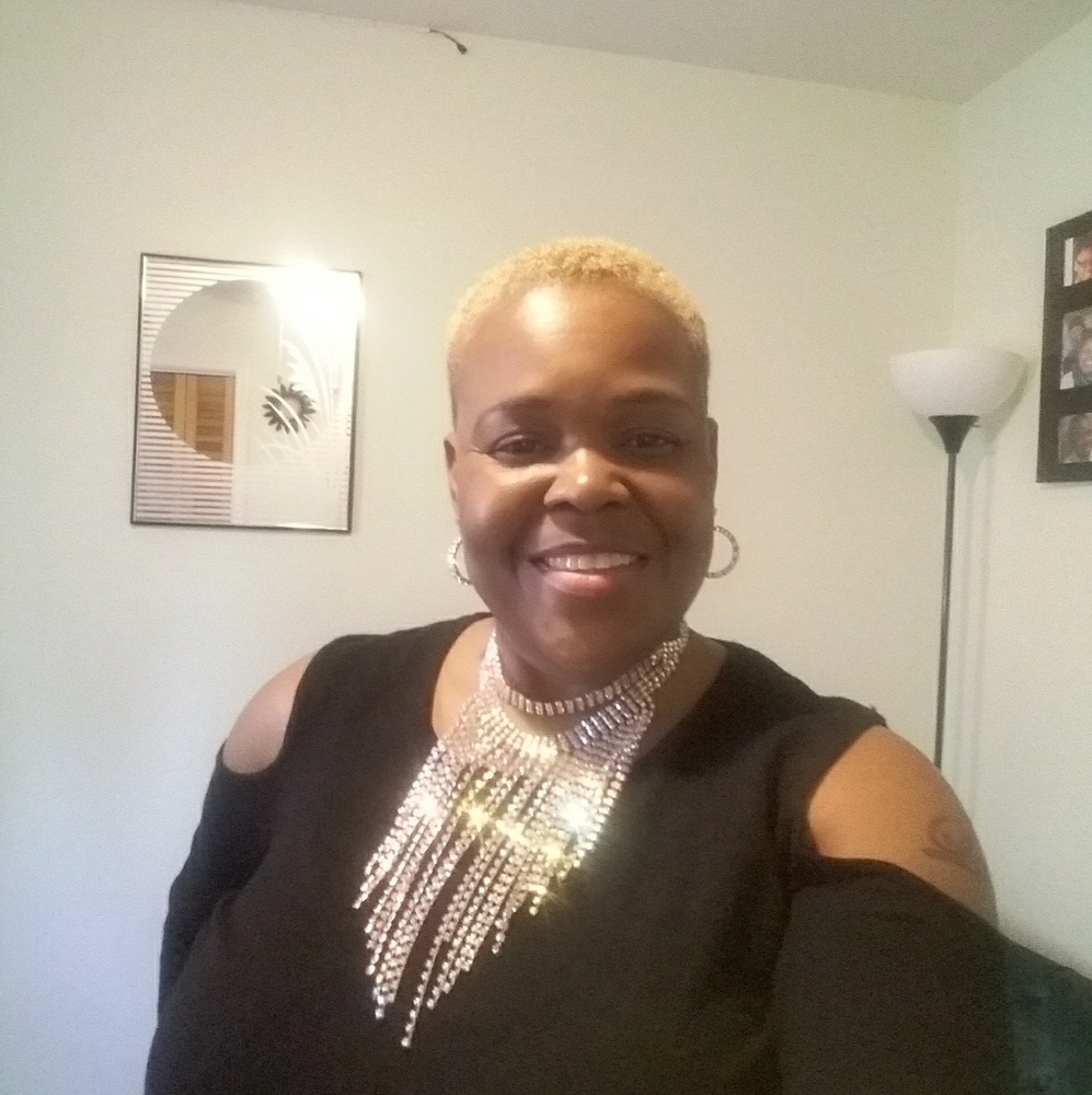 Meet your Posher, Angelique